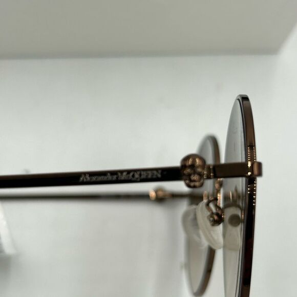 Women’s Alexander McQueen round sunglasses made in Italy - Picture 7 of 7